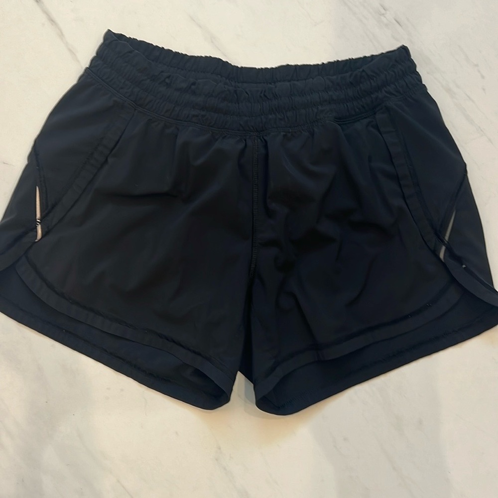 ATHLETA BLACK SIZE S RUNNING SHORTS